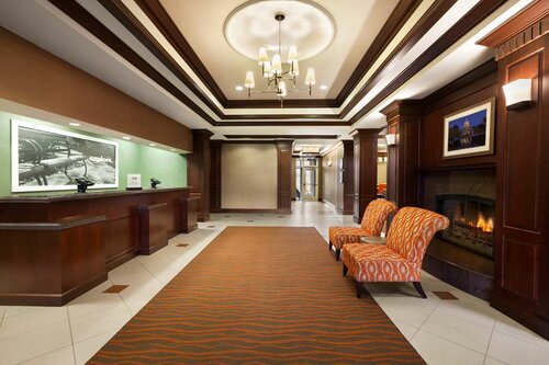 Hampton Inn & Suites Washington-Dulles International Airport, Забронировать Отель Херндон 