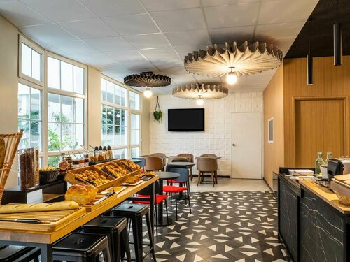 ibis Paris Ornano Montmartre Nord 18ème, Забронировать Отель Отели Парижа с парковкой, рядом с Порт де Клиньянкур, Парковка
