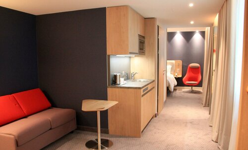 Holiday Inn Express & Suites - Basel - Allschwil by IHG, Забронировать Отель Альшвиль Базель