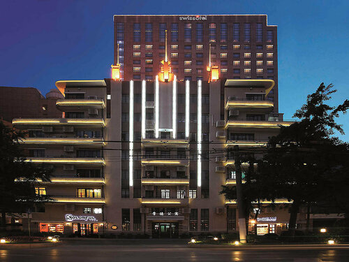Swissôtel Grand Shanghai, Rezervați Hotel Hoteluri în Shanghai cu piscină, Piscină