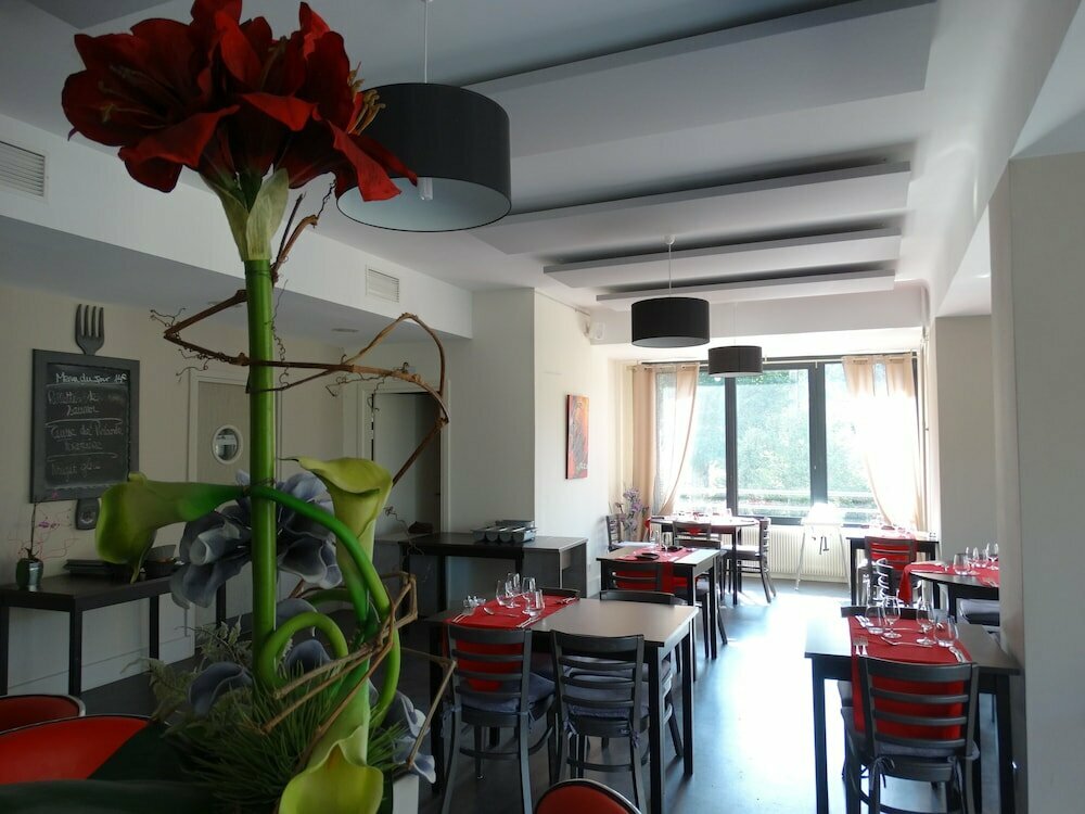 Hôtel lEcho du Lac & Spa et son restaurant La Fourchette Gourmande