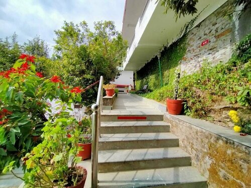 Blue Pine Resort, Réserver Hôtel Lansdowne Uttarakhand
