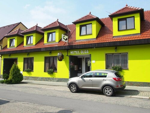 Hotel Olga, Book Hotel Slavkov u Brna Sydmähren