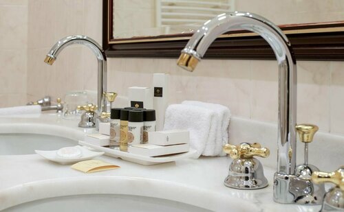 Hotel Liberty, Забронировать Отель Отели Праги с завтраком, рядом с Музей Бедржиха Сметаны, Завтраки