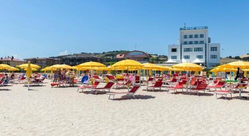 Hotel Royal, Забронировать Отель Отели Ривьеры Романьола с питанием, Пансион