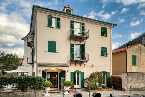 Hotel Vecchie Mura, Забронировать Отель Финале Лигуре Ривьера-делле-Пальме