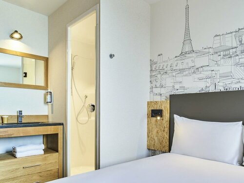 Greet Hotel Paris porte de la Chapelle Aréna, Забронировать Отель Париж Иль-де-Франс, рядом с Порт де ла Шапель