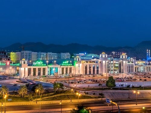 Radisson Hotel Muscat Panorama, Rezervasyon Otel Muskat'teki 4 Yıldızlı Oteller, 4*