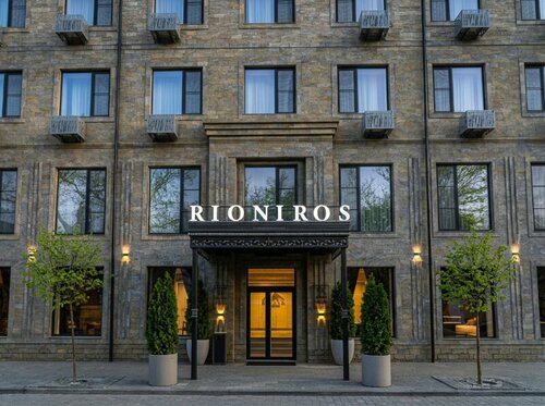 Rioniros, Забронировать Отель Отели Астрахани с парковкой, Парковка