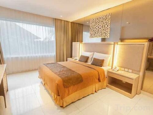 ZEN Rooms Kuta Inn, Rezerwuj Hotel Hotele w Badung z Basenem, Basen