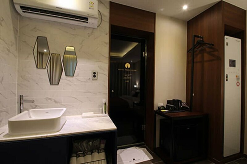 Hotel Frenchcode