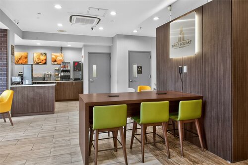Comfort Inn Midtown West, Book Hotel Hoteller i New York State med morgenmad, Morgenmad