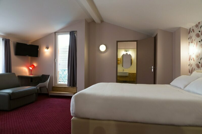 Hotel The Originals Saint-Étienne Le Cheval Noir