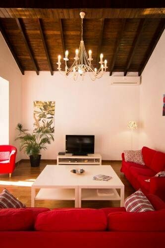 Holidays2 Villa Mercedes Center