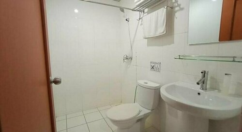 Houz Inn, Prenota Hotel Bintulu 