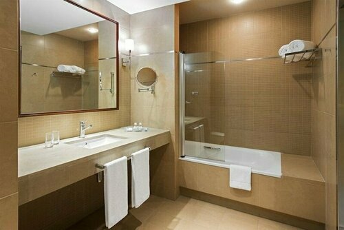 Elba Almeria Business & Convention Hotel, Забронировать Отель Альмерия Коста-де-Альмерия