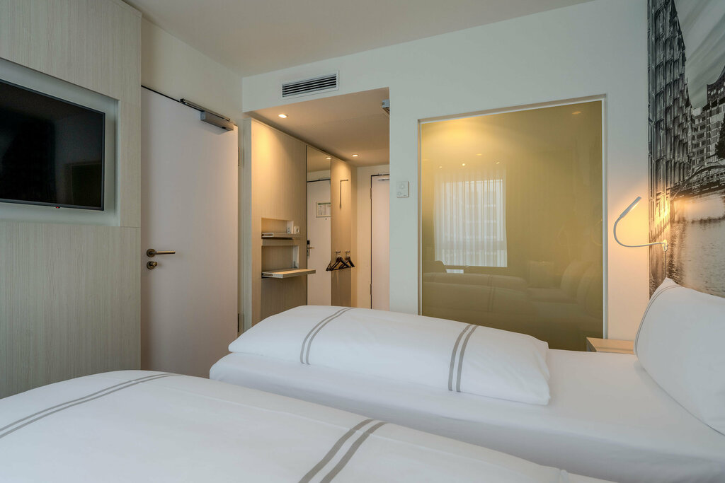 Отель Premier Inn Hamburg City Berliner Tor