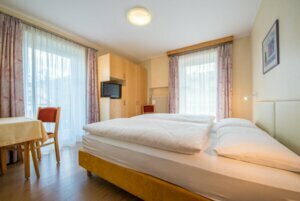 Hotel Nocker, Забронировать Отель Доббиако Hochpustertal Valley
