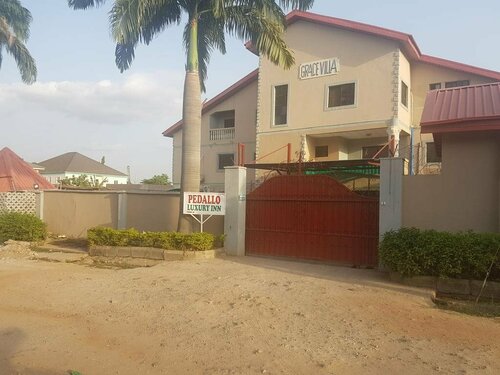 Pedallo Luxury Inn Ltd, Rezerwuj Hotel Hotele w Bwari z Parkingiem, Parking