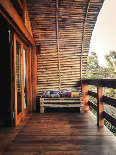Lagoona Beach Bungalows, Book Bed and Breakfast Billige hoteller i Batukaras
