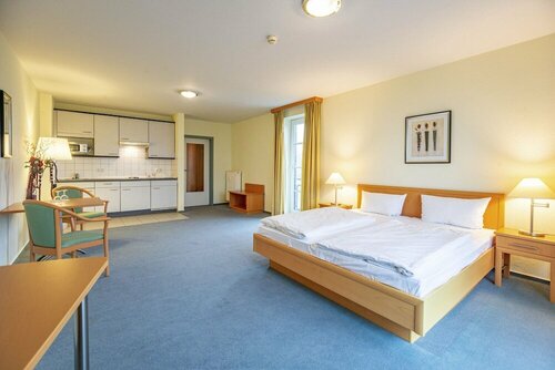 Hotel Rostock West im "Kritzmow Park", Забронировать Отель Росток Мекленбург-Померания