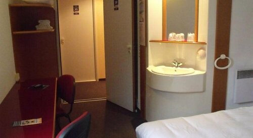 Quick Palace Auxerre Monéteau, Book Hotel Hoteller i Burgund med parkering, Parkering