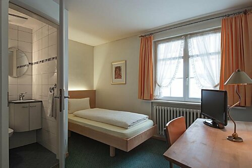 Gasthof Eisenbahn, Prenota Hotel Hotel a Svizzera orientale con parcheggio, Parcheggio