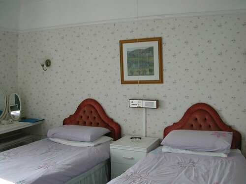 Neuadd Arms Hotel, Boek Hotel Hotels in Gwynedd met parkeren, Parkeren