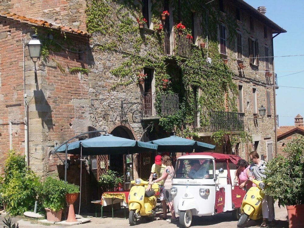 Borgo Cenaioli- Place of Silence- 1 Bedroom Apartment 3 Adults
