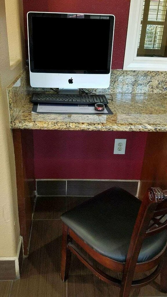 Econo Lodge Inn & Suites Escondido Downtown