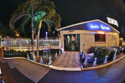 Hollywood Gardens Inn & Suites, Забронировать Мини-отель Голливуд Broward County, рядом с ArtsPark at Young Circle