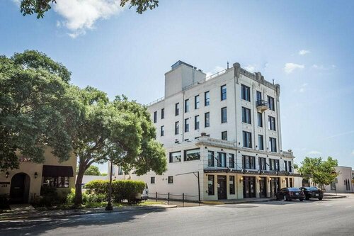 Park Plaza Hotel Seguin, Забронировать Отель Сегин Greater San Antonio, рядом с Seguin-Guadalupe County Coliseum