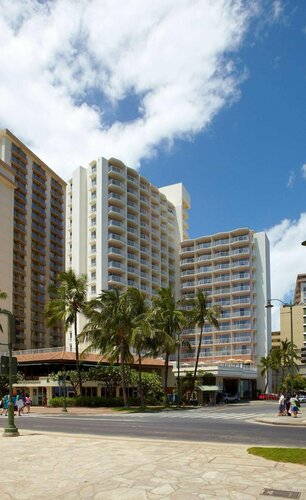 Park Shore Waikiki, Забронировать Курортный отель Отели Гонолулу с парковкой, рядом с Международный рынок, Парковка