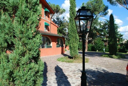 Resort La Rocchetta, Book Ferieresort Hoteller i La Giustiniana med pool, Swimmingpool