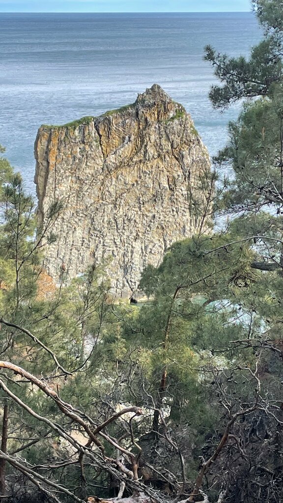Скала Парус