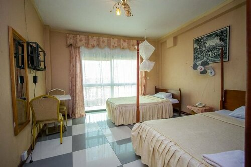 La Grand Chez Johnson Hotel Muyenga, Foglalás Szálloda Muyenga 