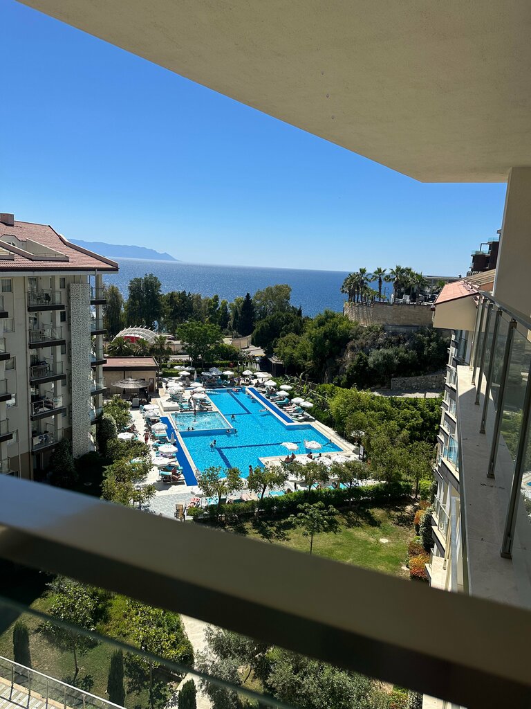 Ramada Hotel & Suites by Wyndham Kusadasi