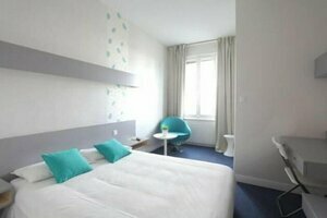 Hotel Little Lodge, Забронировать Отель Отели Бреста с завтраком, рядом с Музей изящных искусств в Бресте, Завтраки