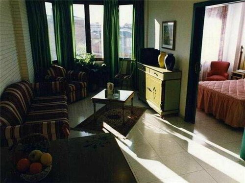 Hotel Sansi Park, Забронировать Отель Отели Лерида с парковкой, рядом с Sala municipal d'exposicions de Sant Joan, Парковка