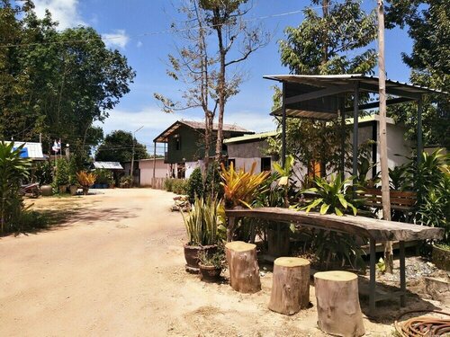 Baan Suan Siri Resort, Забронировать Курортный отель Недорогие отели Районг, недорого