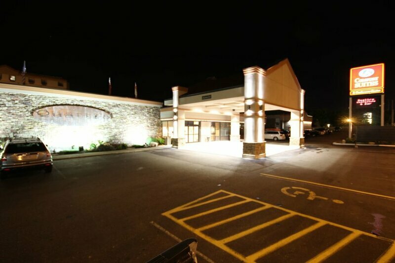 Quattro Hotel & Conference Centre