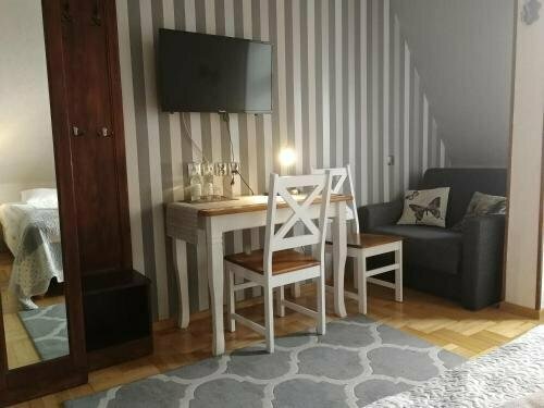 Śnieżka, Boek Hotel Krosno Subkarpaten