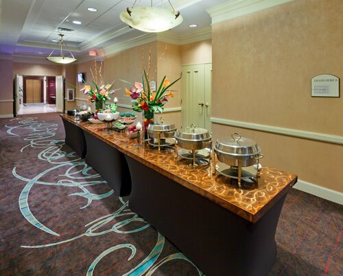 Holiday Inn Chantilly-Dulles Expo Airport, Varaa Hotelli Chantilly 
