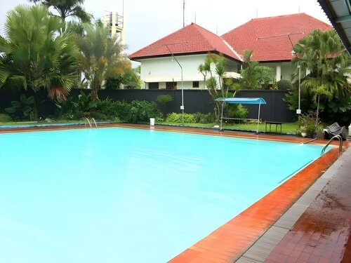 New Surya Hotel, Réserver Hôtel Hôtels avec piscine à Java oriental, Piscine