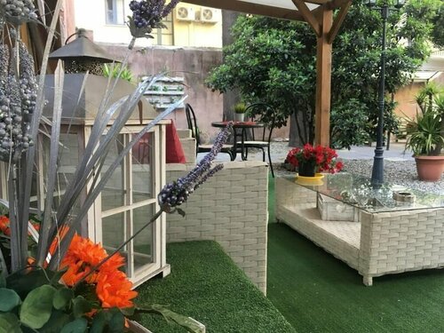 B&B Liberty 900, Забронировать Отель «постель и завтрак» Отели Катании с парковкой, рядом с Палаццо Сан-Деметрио, Парковка