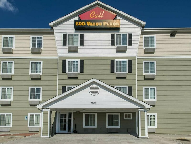 Woodspring Suites