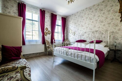Hotel Victoria, Забронировать Отель Отели Шлангенбад с парковкой, Парковка