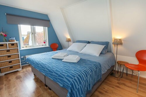Mid83, Prenota Bed & breakfast Heeg Frisian lakes