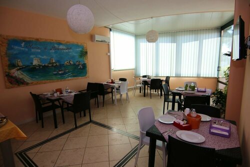 Bed n breakfast Paradise, Book Bed and Breakfast Hotels in Melendugno with Breakfast, Breakfasts