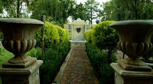 Hampton House, Buchen Sie Pension Hotels in Gauteng mit Parkplatz, Parkplätze